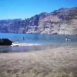 Perfect Getaway In Gigantes, Shared Pool-wifi 아파트 아칸티라도