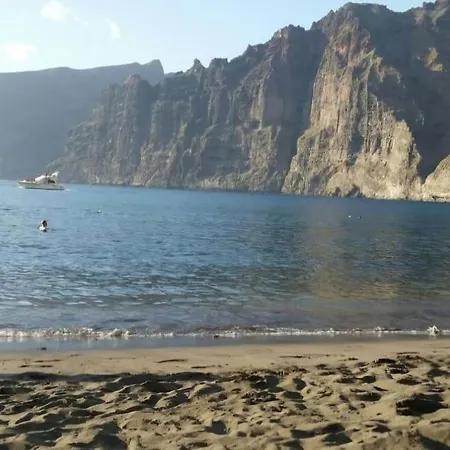 Perfect Getaway In Gigantes, Shared Pool-wifi