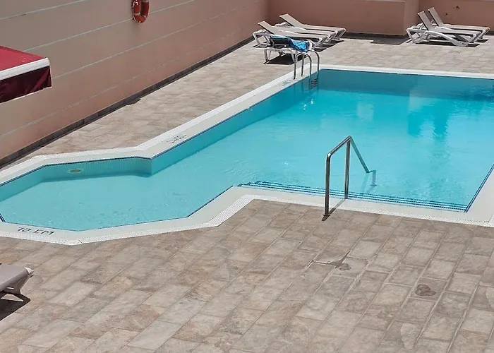 Perfect Getaway In Gigantes, Shared Pool-wifi 아칸티라도