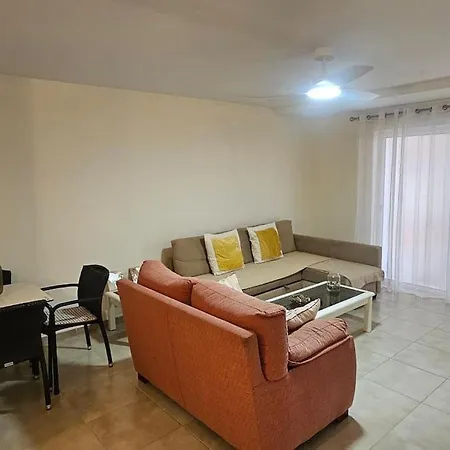 Perfect Getaway In Gigantes, Shared Pool-wifi