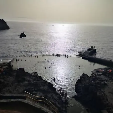 Perfect Getaway In Gigantes, Shared Pool-wifi Apartment *